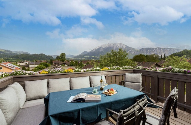 Refugium am Wilden Kaiser, 112 m² vacation apartment with two bedrooms and sauna