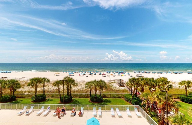 Regency Isle 305