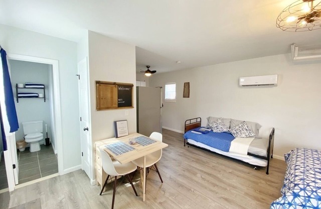 Rehoboth Beach Farmhouse Studio, right off the bike trail - 5 min from the beach