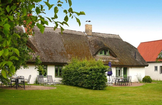 Maisons mitoyennes dans le village portuaire