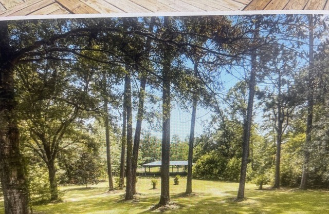 Relax and Enjoy this home on the Bayou