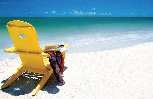 Relax and Unwind! Onsite Pool, Pet-friendly Property, Steps to the Beach.