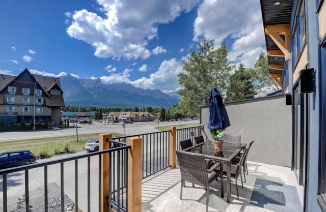 ⭐Executive Mountain Home W/Stunning Views Brand NEW!