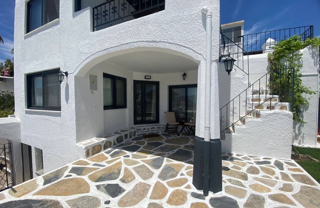 Relax at Kun House – Sea View, Garden, Shared Pool & Central Location in Bodrum