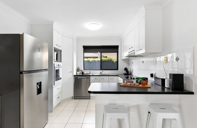 Relax at Moonstone Stunning Holiday Rental