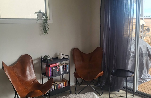 Relax at The Bunker - Normanville. Great views, modern and spacious.