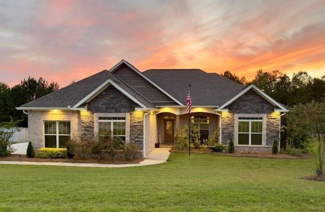 Relax at the Ridge 4BR/3BA