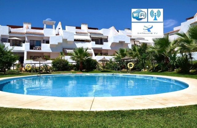 Relax, plage, golf...!! Penthouse luxe 30 m2 dans une urbanisation privée, WIFI.