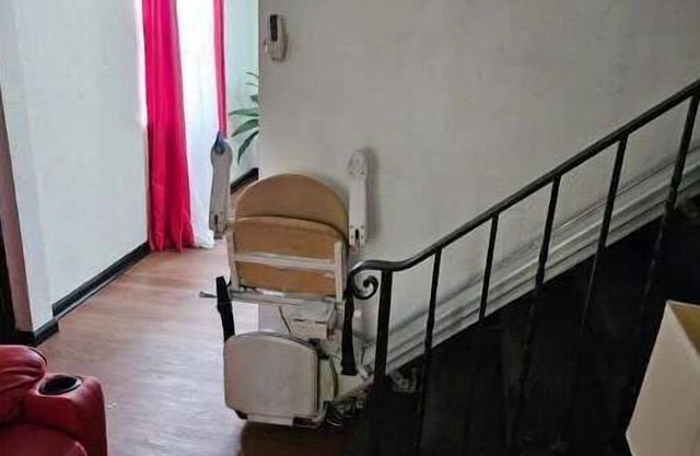 relax enjoy and be happy located near malls dining parks avairy zoo sport ice sk