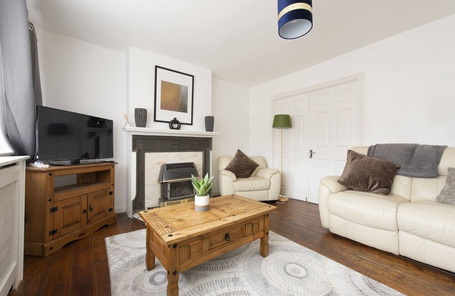 Relax in comfort in Chingford!