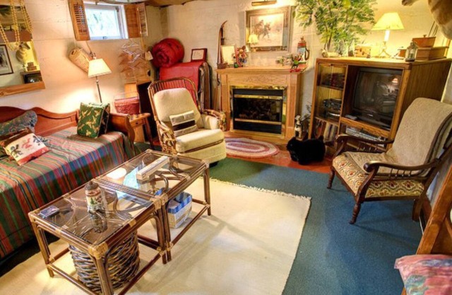 Relax in our Bear's Den Room in the Lower Lodge at The Cobblestone Bed & Breakfast