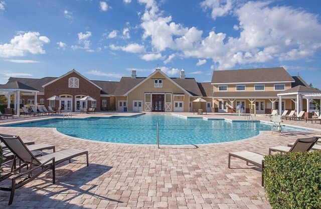 Relax in Style: 2BR Condo w/ Balcony at Wyndham GG