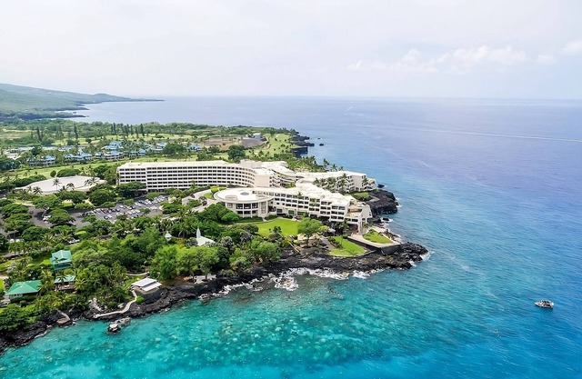 Relax in Your 3 Convenient Units! 2 Pools, Minutes to Beach & Haleo Luau!