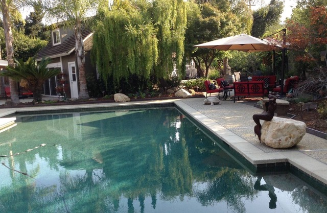 Belle, privée et chalet tranquille dans un jardin