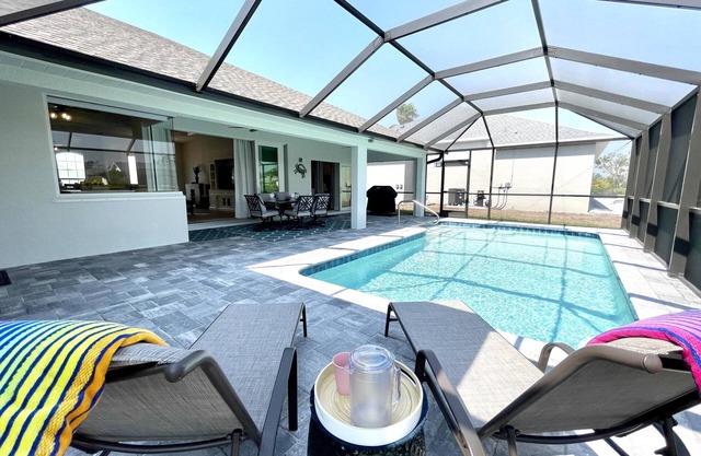 Private Pool, Grill, Bikes, Pool Gear!