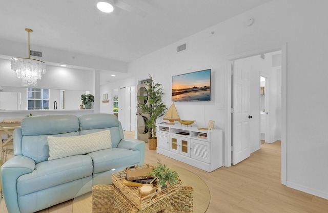 The Golden Getaway - A Renovated & Spacious Condo in a Quiet, Gated Community