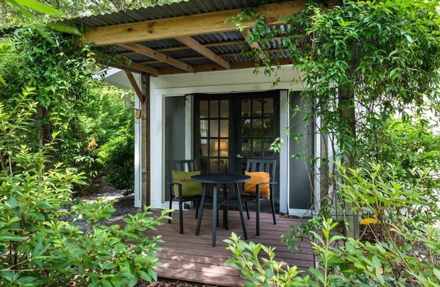 Relaxed Garden - 4 miles to Beach!