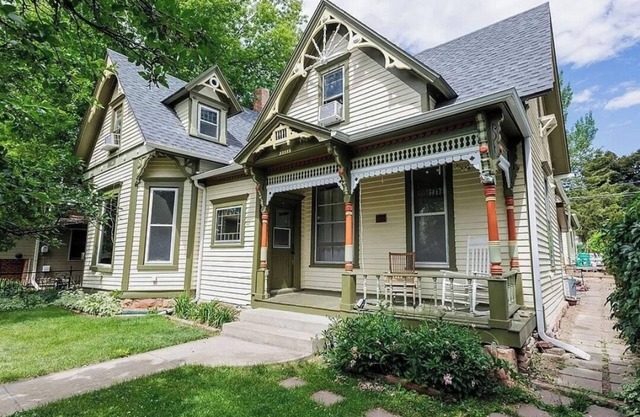 Charming 2-bedroom house in lovely Spearfish with WiFi