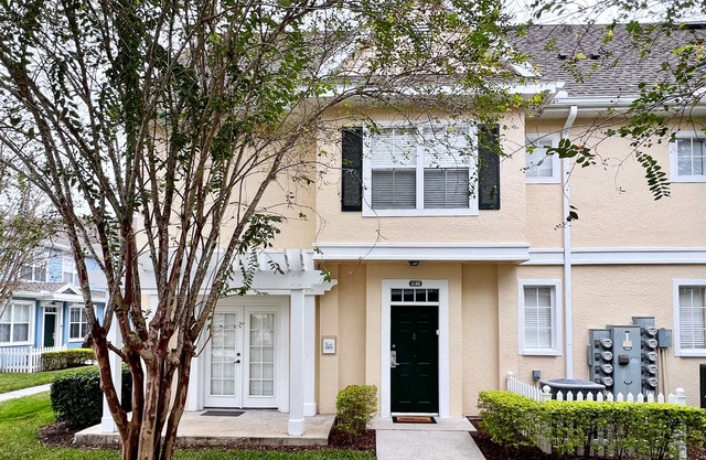 Relaxing 4 Bed Town Home in Great Location-2200SCD