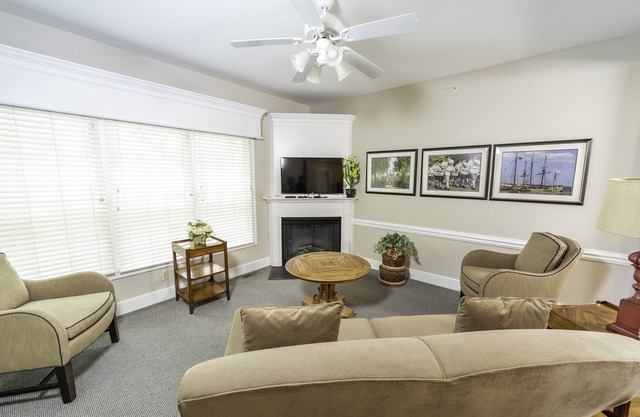 Relaxing 4 Bedroom in the Townes at Kings Creek Resort