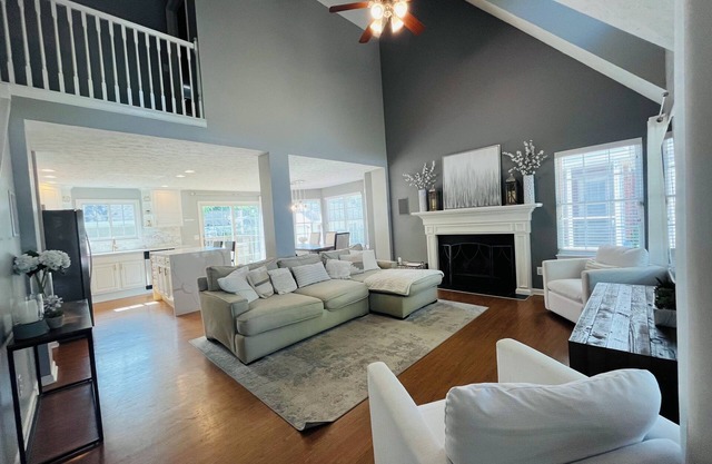 Relaxing 4BR Home with Plenty of Space & Comfort