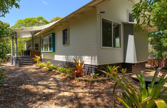 Relaxing beachside Holdiay Home