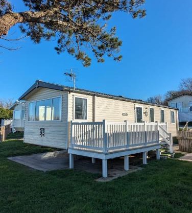 Relaxing Holiday Home Chickerell View Littlesea Haven