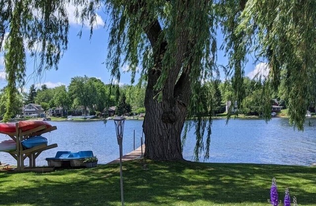 Lake Cottage charmant avec de belles vues