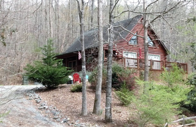 Relaxing 'Riverdance' Log Cabin est 2. 7 miles de Tryon Equestrian Resort
