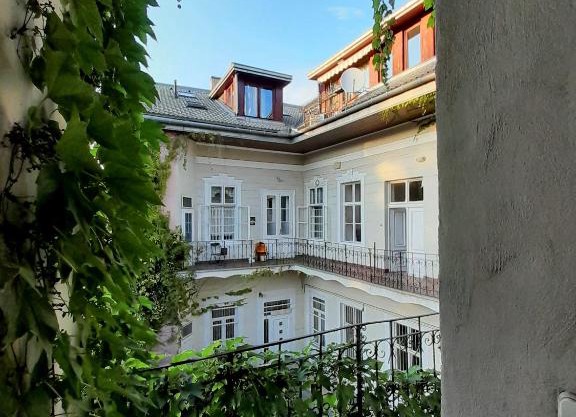 Reload Apartment