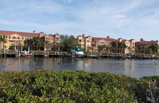 Presque Paradise-Grand Venezia-2BR 2Ba-1140