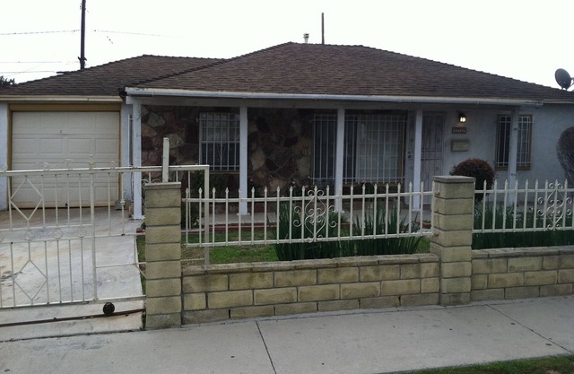 Remodel Dream Home with a Pool and Private backyard. Home Away from Home.