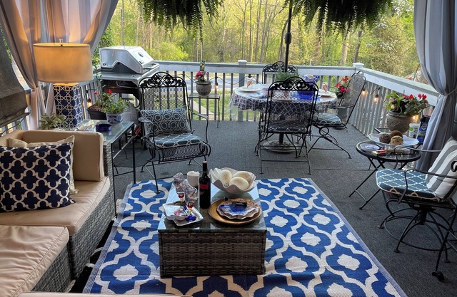 Remodeled 1 bedroom shared space, close to everything.Your choice of 2 bedrooms