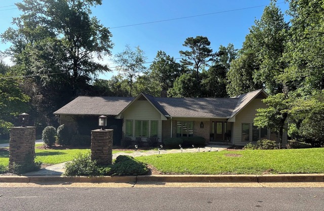 Remodeled 3BR golf course paradise w/private cul-de-sac on the 18th hole @NRYC