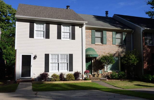 ***Remodeled Altadena Town Home*** Fabulous Location!