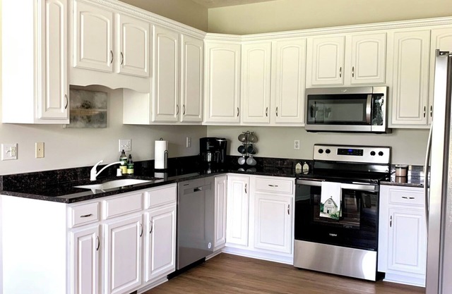 Remodeled brick ranch with private views!n