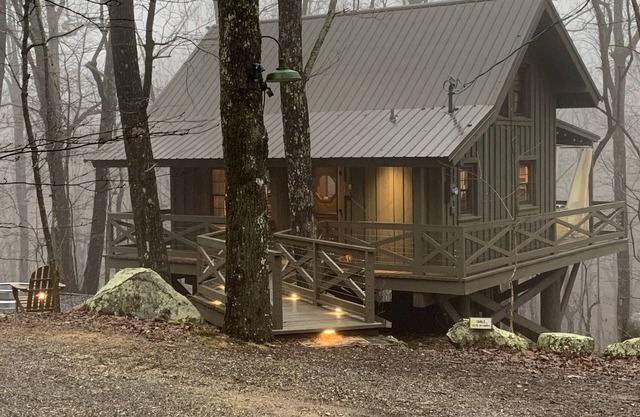 Newly remodeled cabin near DeSoto State Park and Historic Downtown Mentone