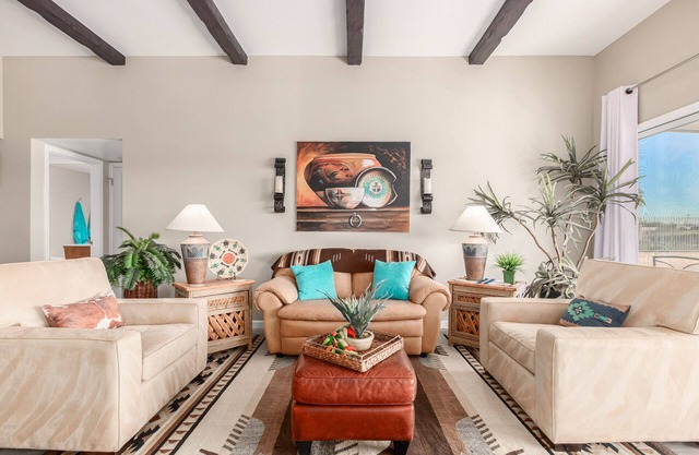 Remodeled designers home with sunrise to sunset views on Palm Brook Golf course