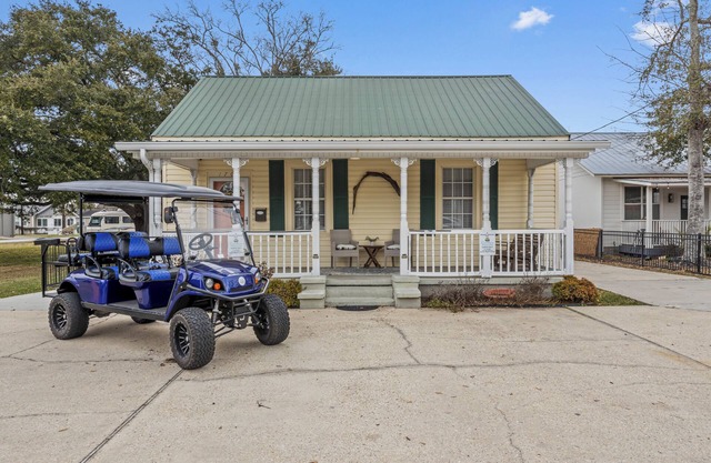 Remodeled Downtown O.S. with Gameroom on GOVT Street; Golf Cart Available