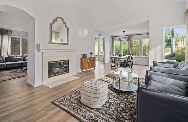 Remodeled hillside escape w/ firepit, nestled between OC and LA
