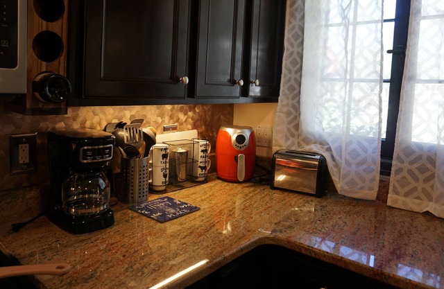 Remodeled Historical home on the Colorado river..rafting ,fishing