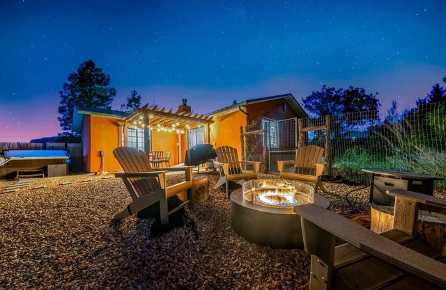 Kanab Escape: Arrowleaf House w/ Hot Tub Pets OK!