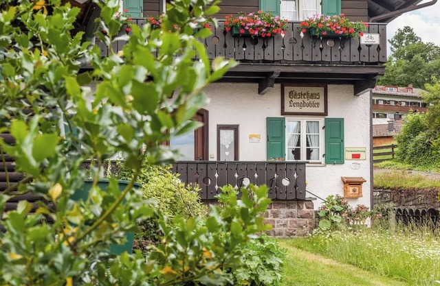 Appartement rénové "Lengdobler - Leni" avec vue sur les montagnes, balcon et Wi-Fi