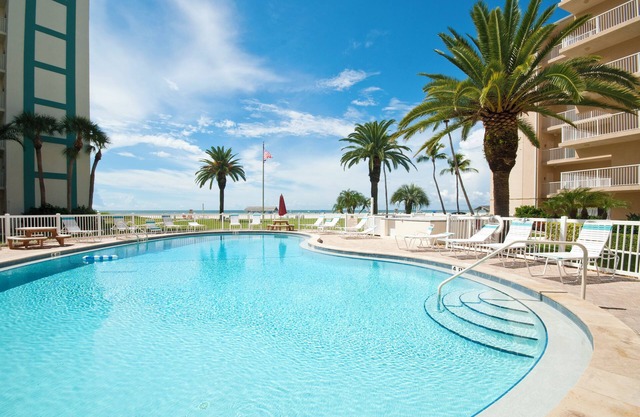 Renovated 1 Bed / 1 Bath Condo on Siesta Beach!
