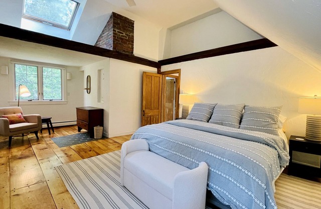 Renovated 19th Century Farmhouse in private, bucolic setting