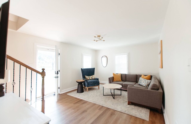 Renovated 3BR home across from Williamsburg Winery with great outdoor space!