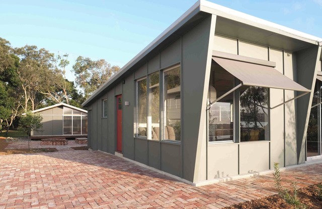 Renovated 50's beach house nestled between the Tweed river and Dreamtime beach.