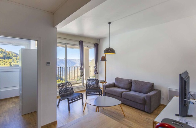 Appartement rénové 8 pers, terrasse, ski, wifi