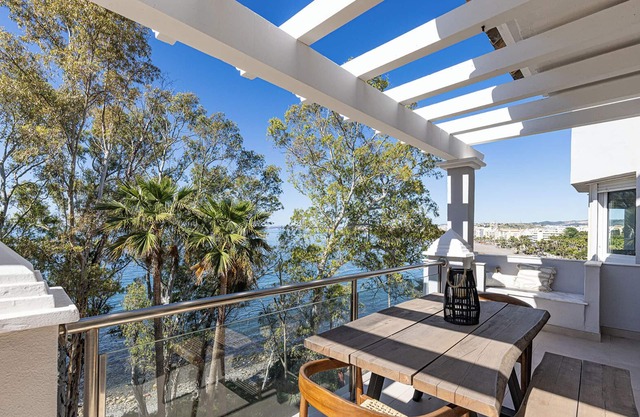 Renovated apartment Amaryllis - with balcony and sea view