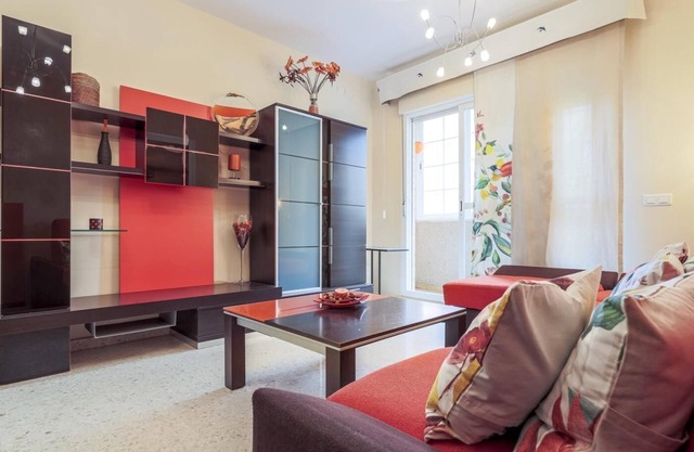 Appartement rénové dans le quartier de Séville Macarena près du parc Miraflores